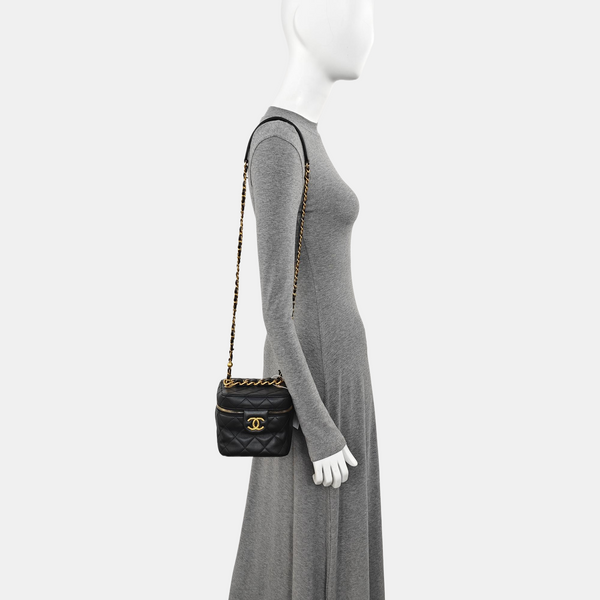 Quilted Calfskin Shoulder Bag Black