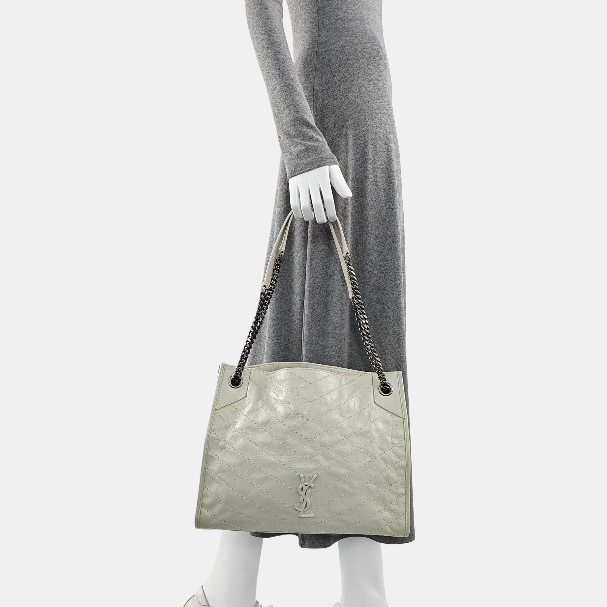 NIKI Medium Chevron Calfskin Beige