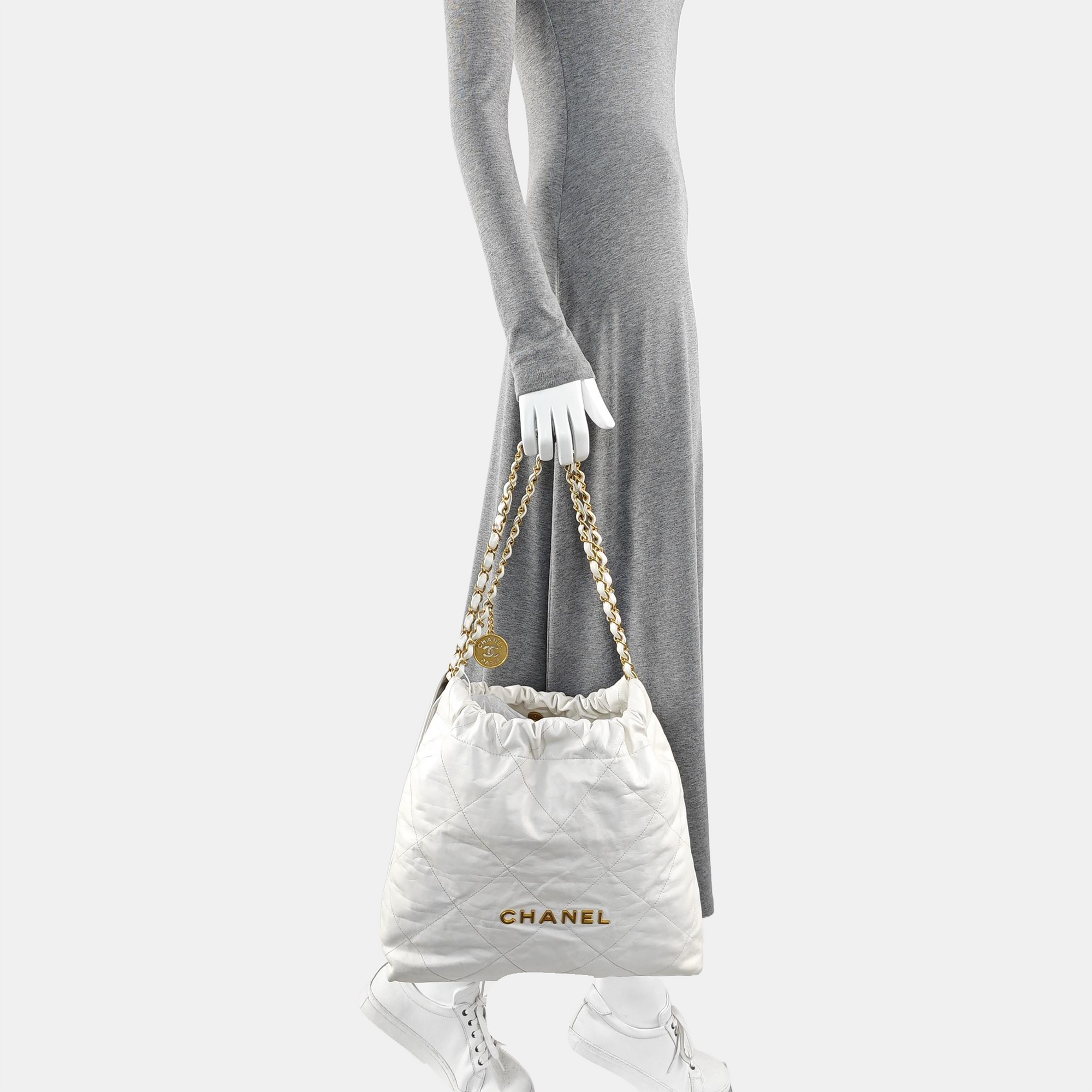 CHANEL 22 Medium Quilted Calfskin White