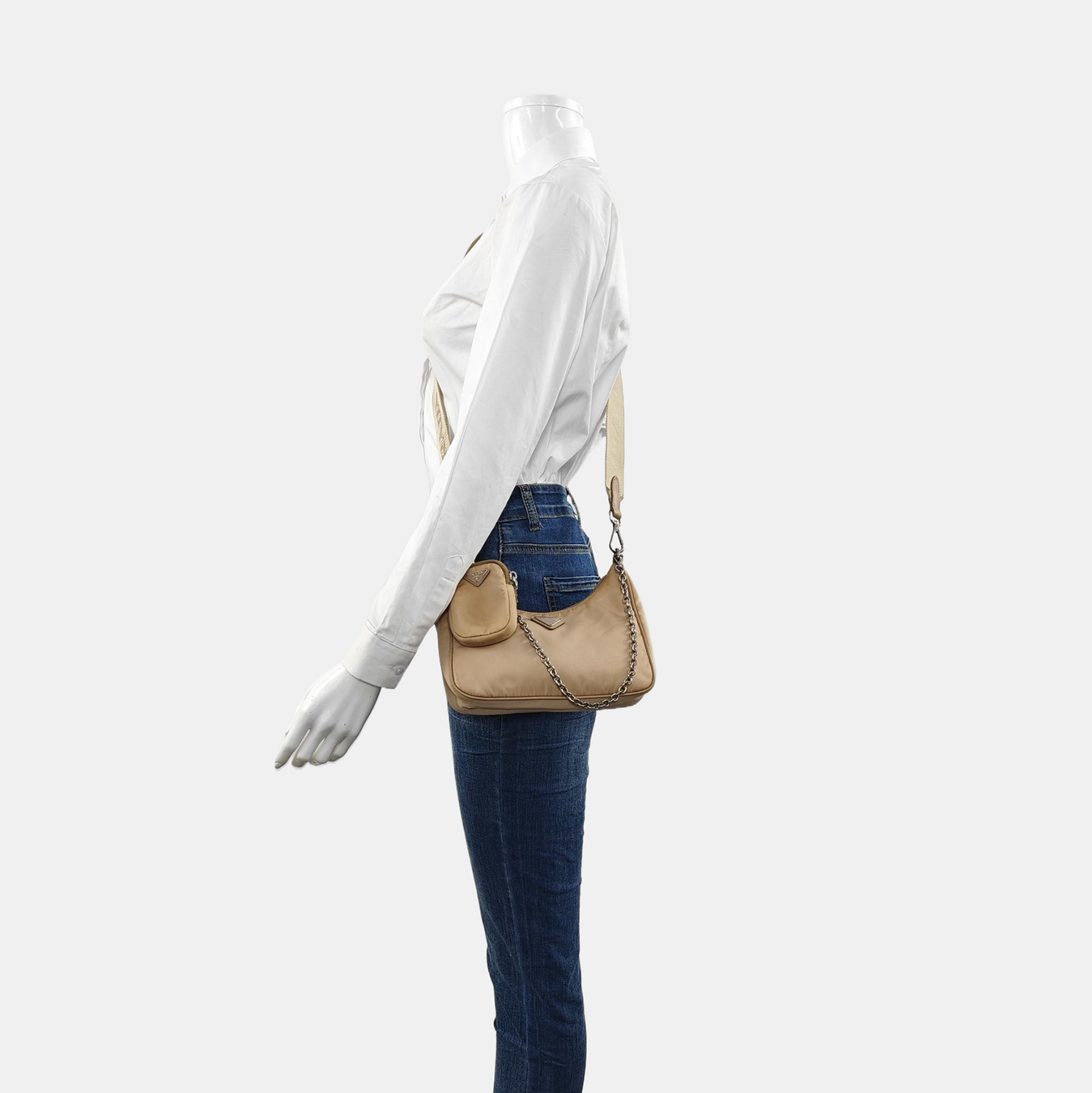 Authenticated pre-owned  Re-Edition2005 Nylon Beige - Shoulder Bag at Looply