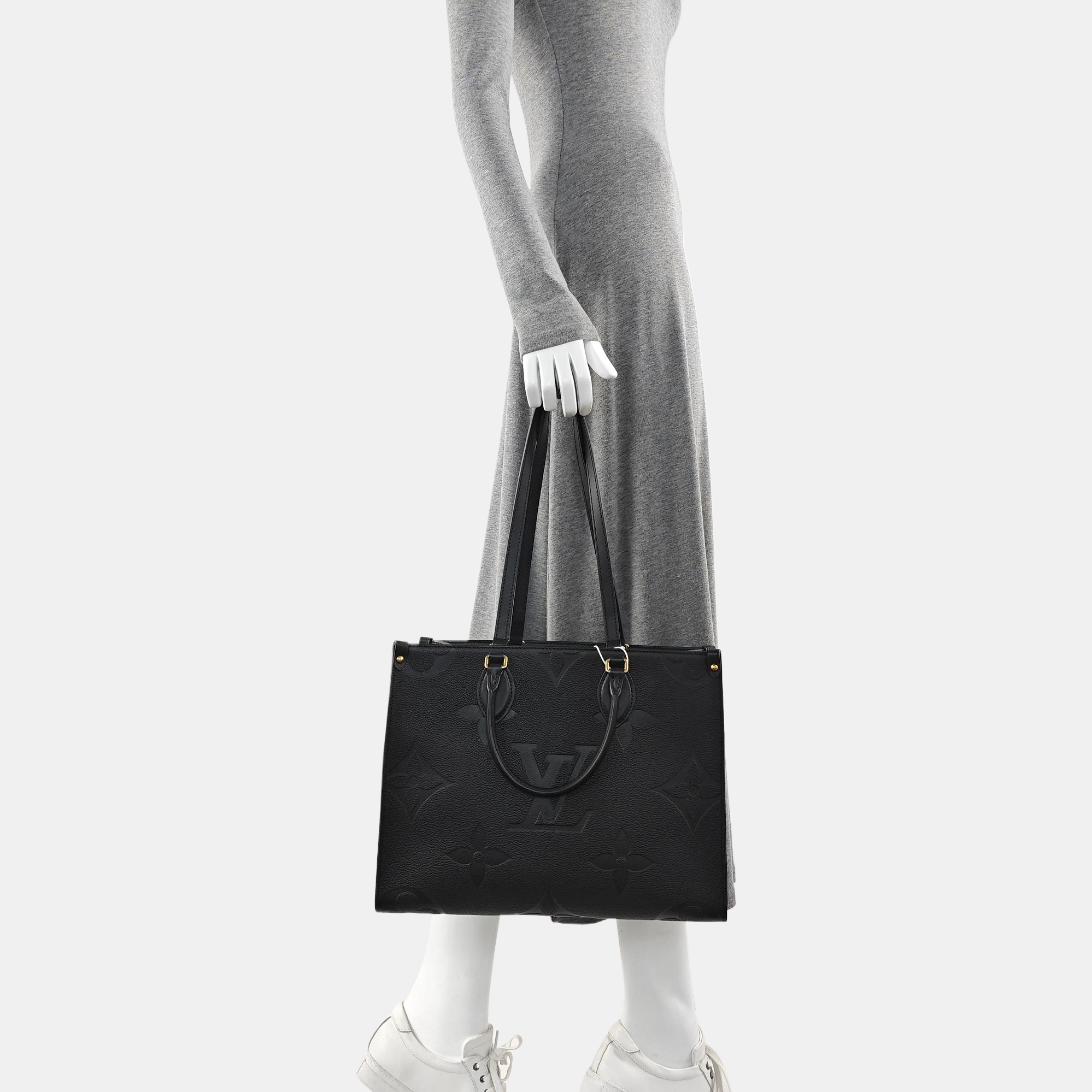 ONTHEGO MM Monogram Calfskin Black