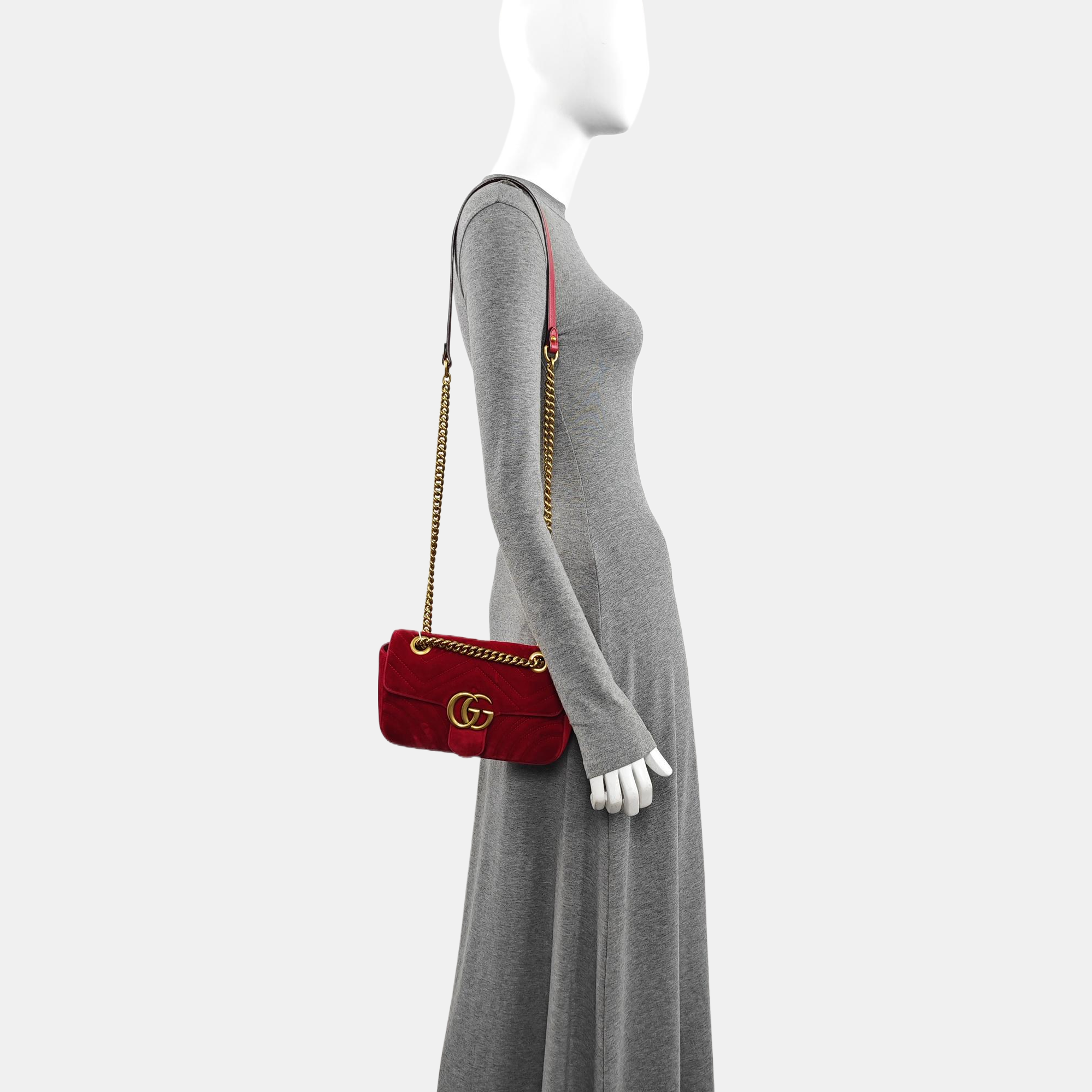 GG Marmont Small Quilted Velvet Red