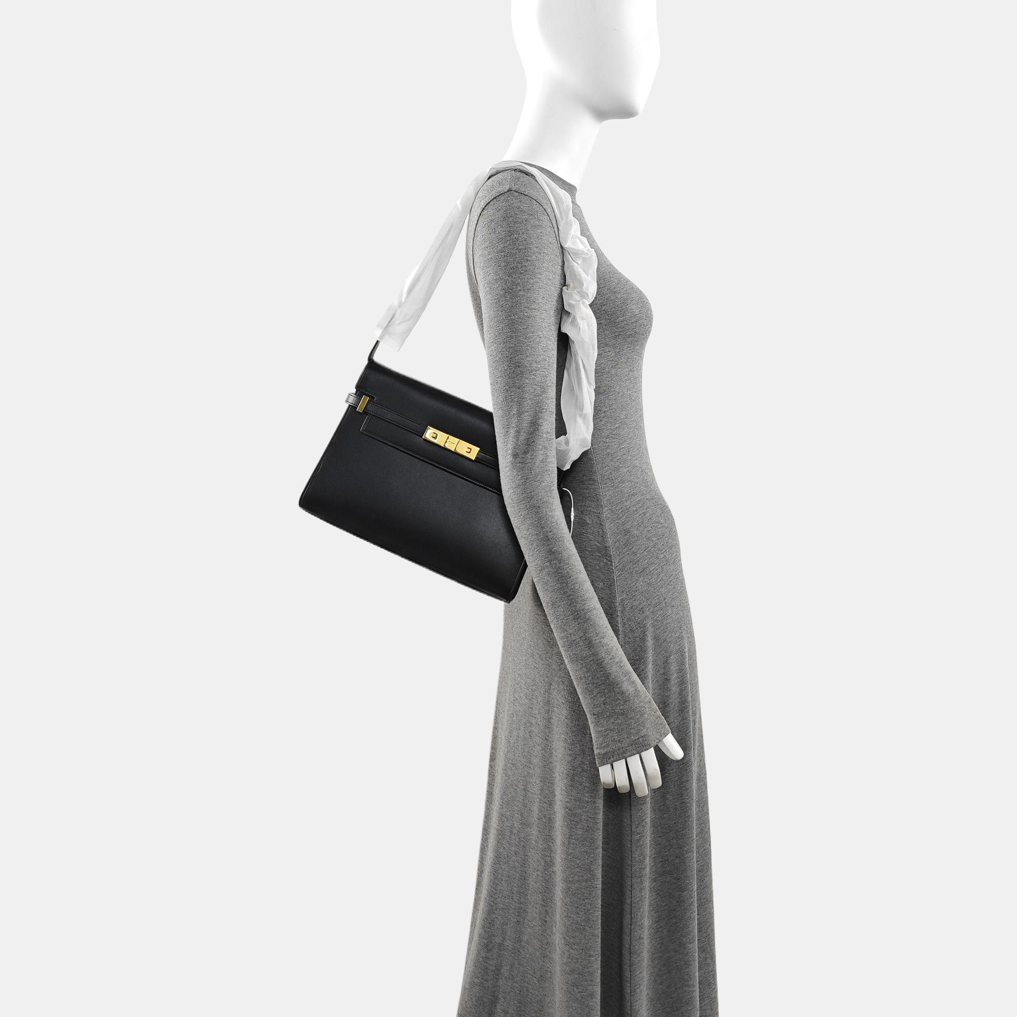 MANHATTAN Medium Calfskin Black