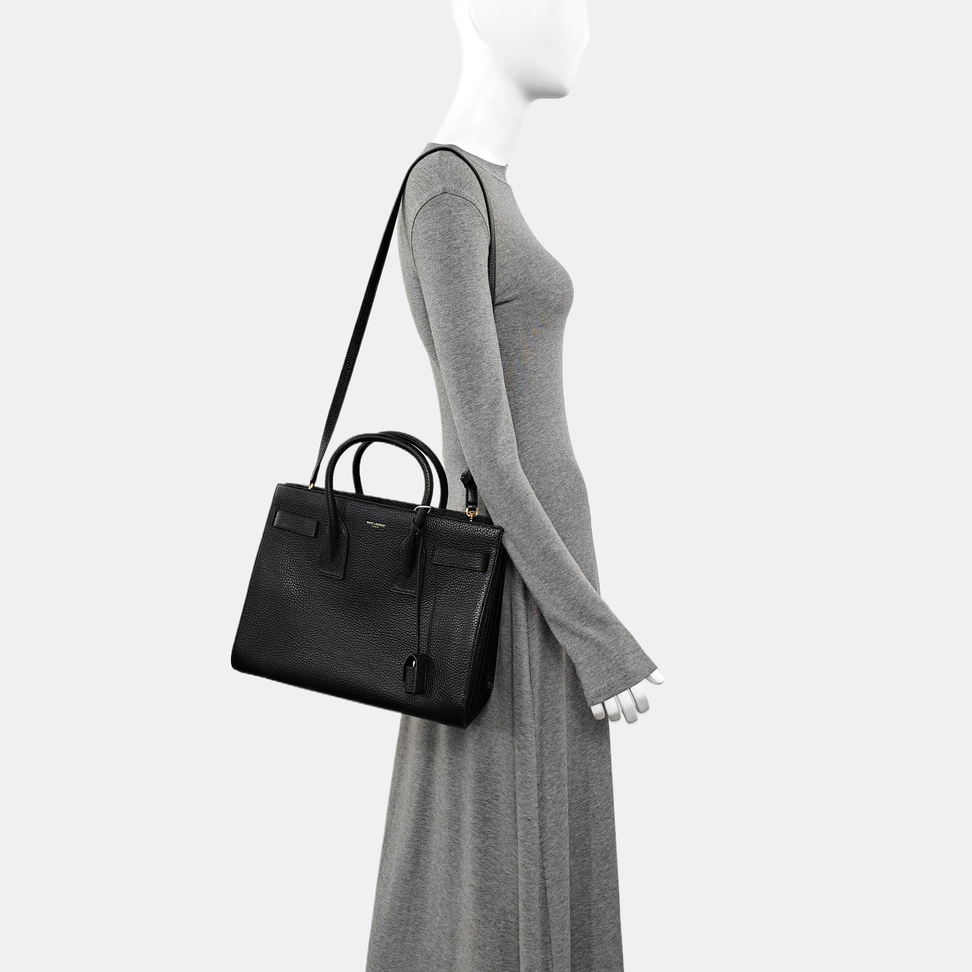 SAC DE JOUR Small Calfskin Black
