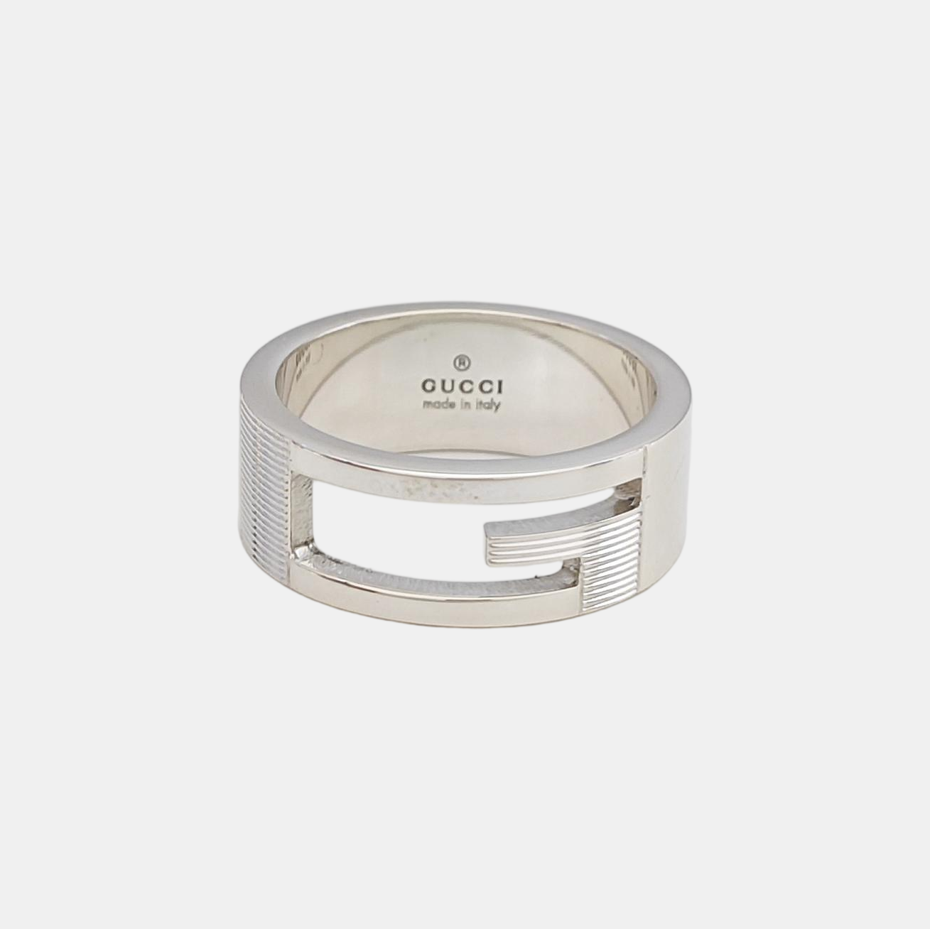 925 Sterling Silver Ring HK 18
