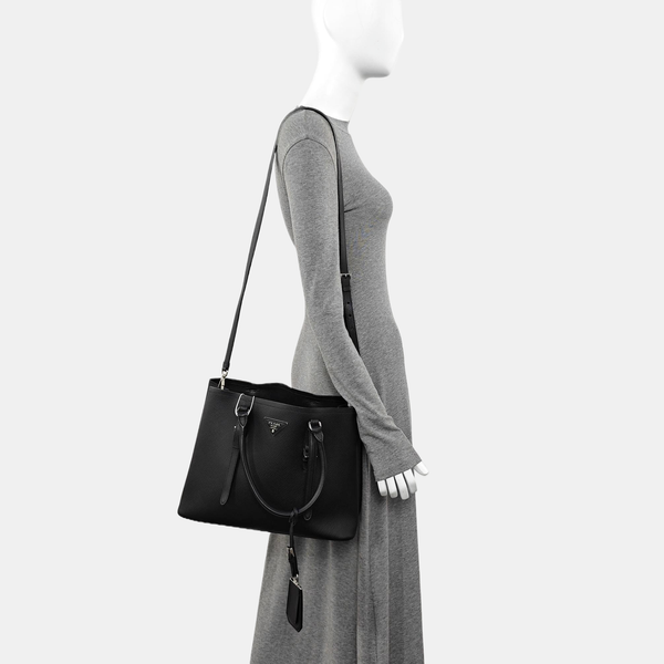 Double Medium Calfskin Black