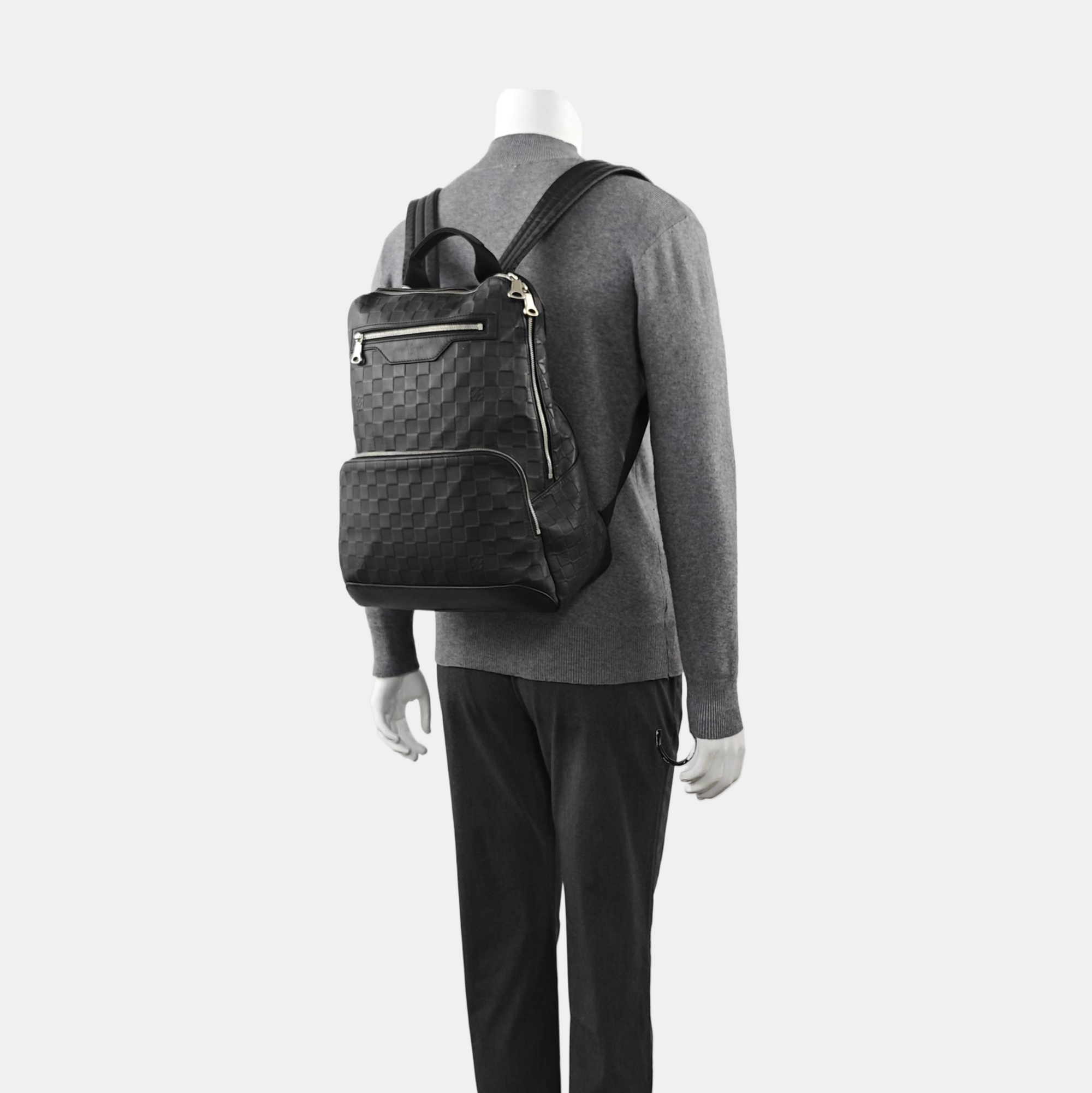 AVENUE Damier Graphite Calfskin Black