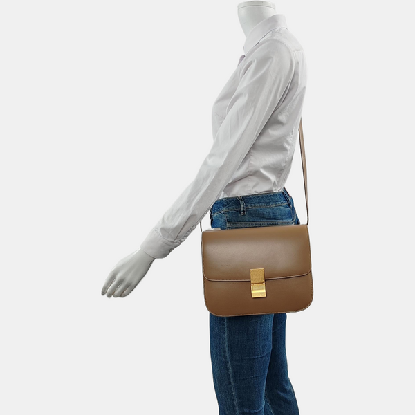 Authenticated pre-owned  CLASSIC BOX Medium Calfskin Brown - Crossbody Bag at Looply