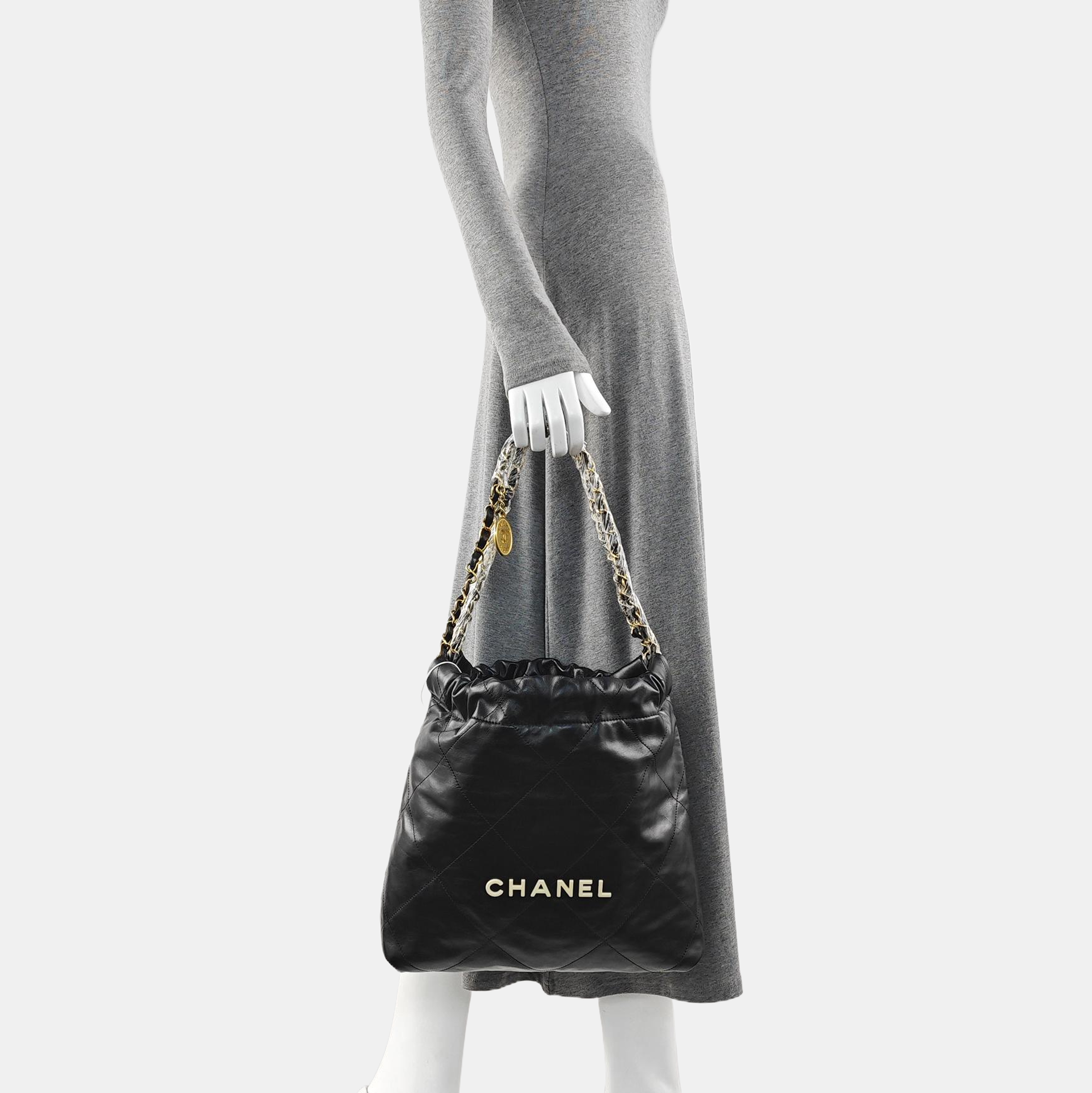 CHANEL 22 Small Quilted Calfskin Black