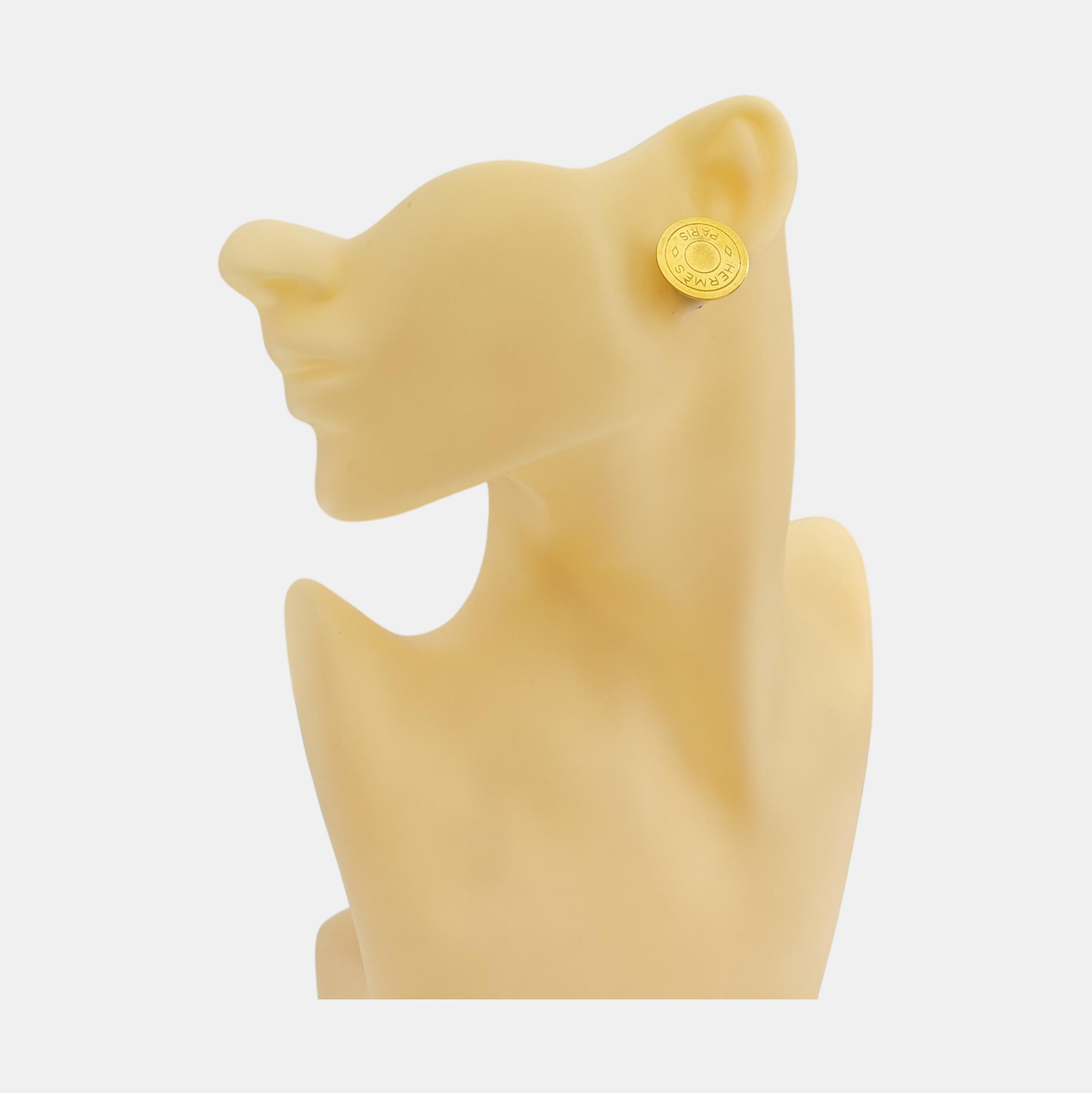 Sellier Metal Gold Clip On Earrings