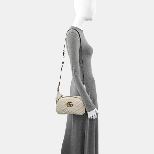 Authenticated pre-owned  GG Marmont Small Quilted Calfskin White - Shoulder Bag at Looply