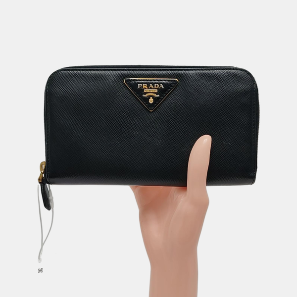 Billetera de piel de ternera negra
