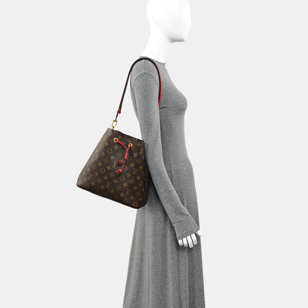 NÉONOÉ MM Monogram Coated Canvas Brown