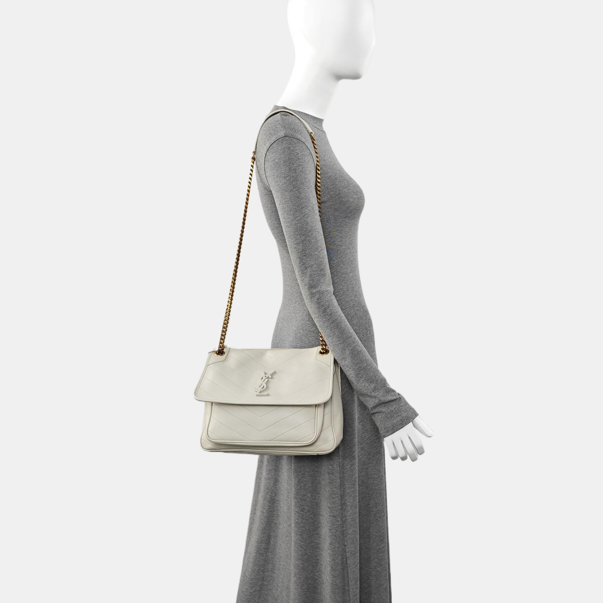 NIKI Medium Chevron Lambskin Gray