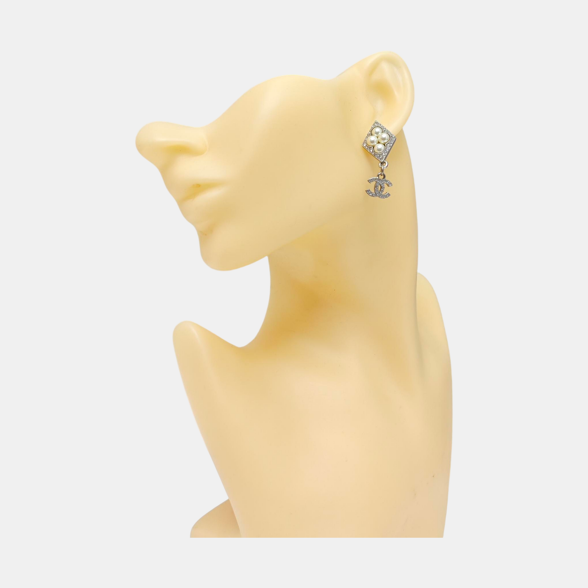 Metal Silver Stud Earrings