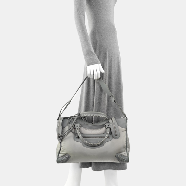 Classic Metallic Edge City Medium Nylon Gray