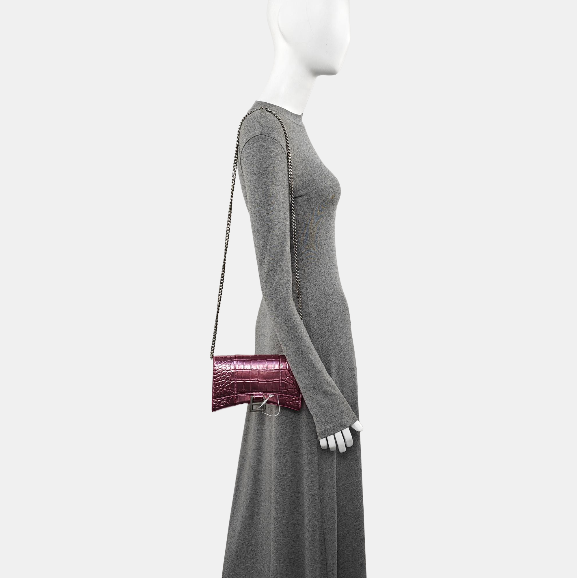 Hourglass Wallet On Chain Small Calfskin Pink