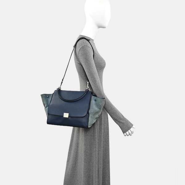 TRAPEZE Medium Calfskin Blue