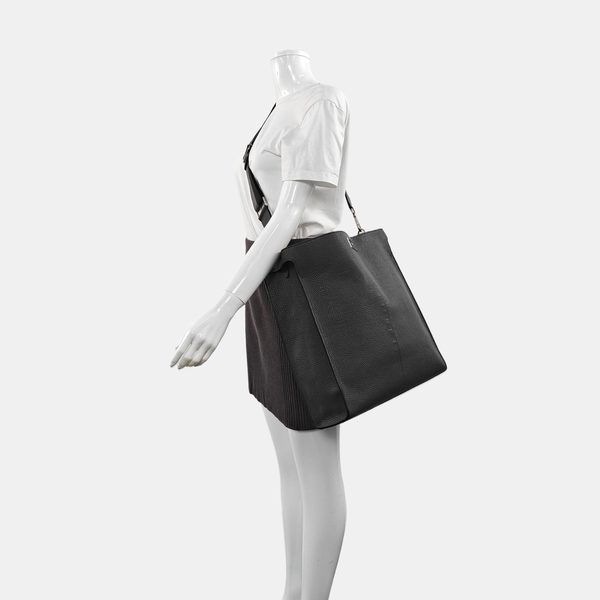 Authenticated pre-owned  Peekaboo Calfskin Grey - Tote Bag at Looply