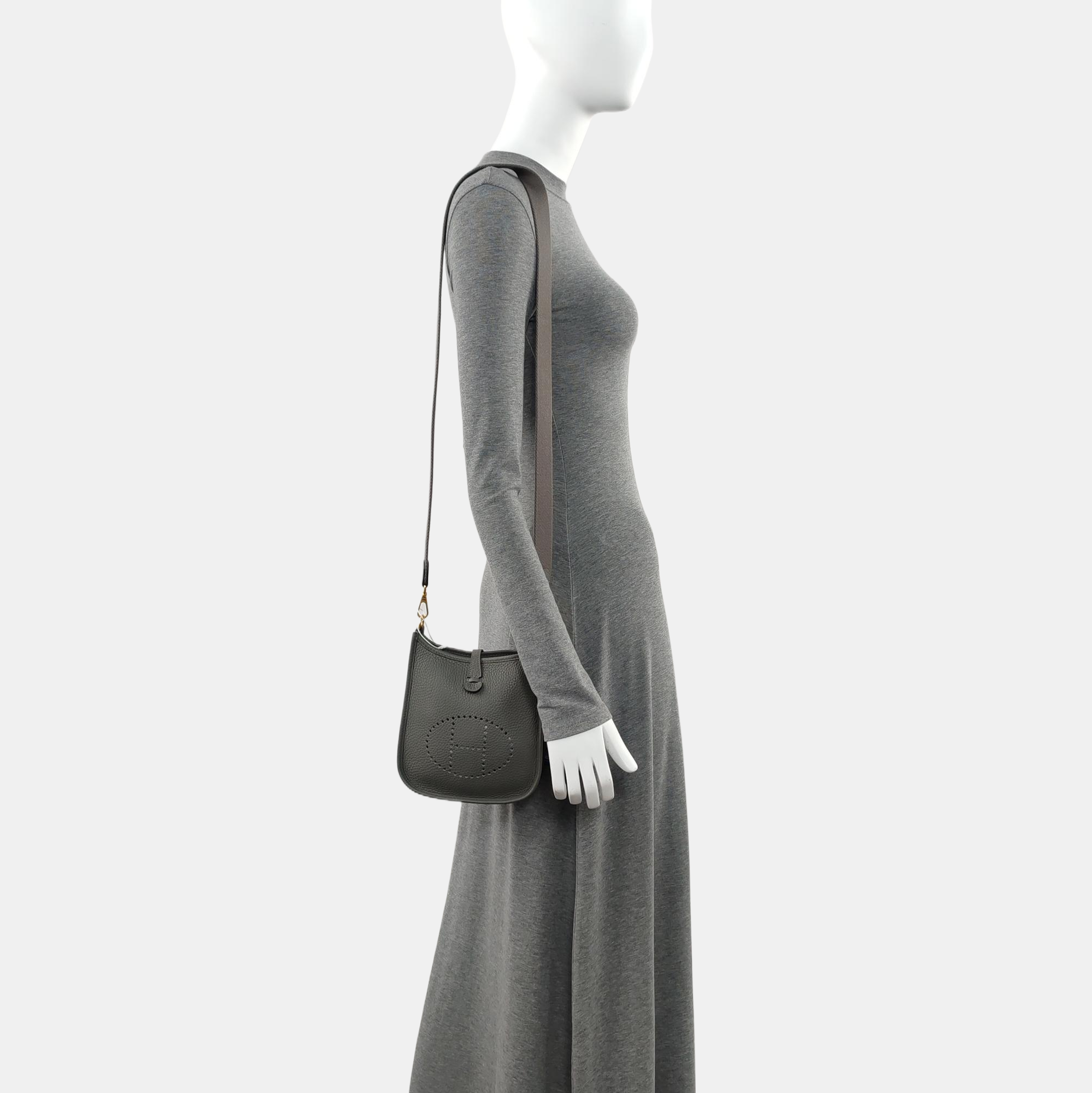 Authenticated pre-owned  Evelyne TGM Clemence Grey - Shoulder Bag at Looply