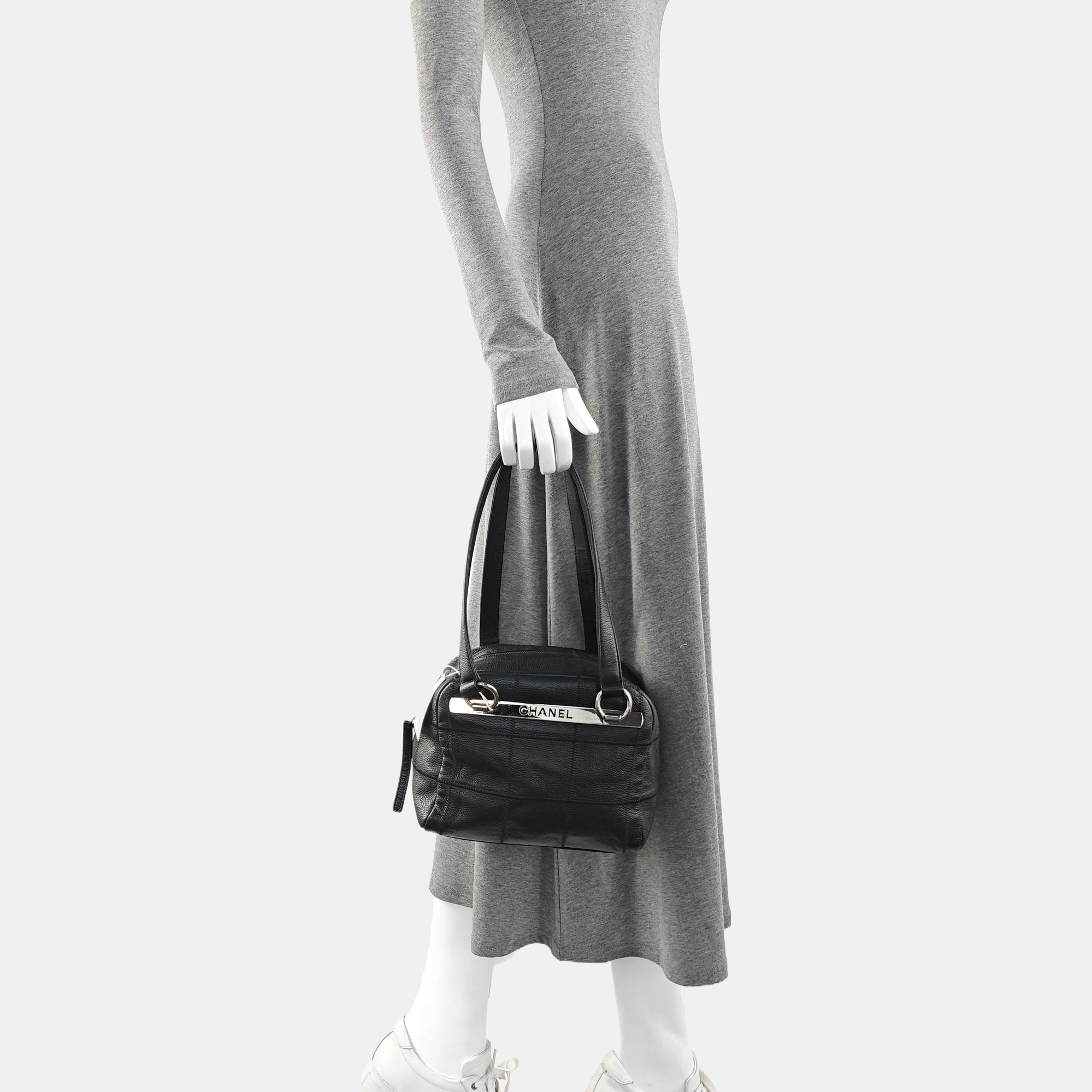 Quilted Grained Calfskin Shoulder Bag Black