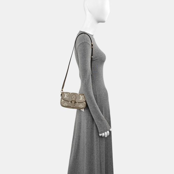 DIANE Nano Monogram Calfskin Gray
