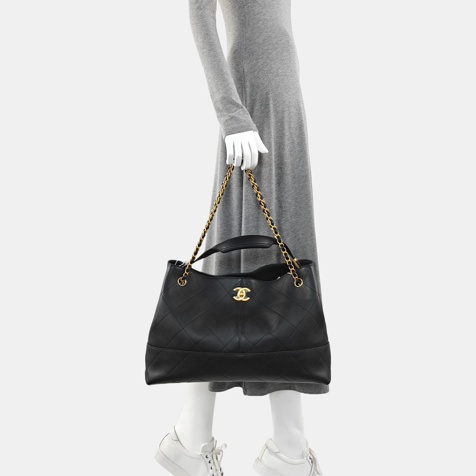 Quilted Calfskin Tote Bag Black