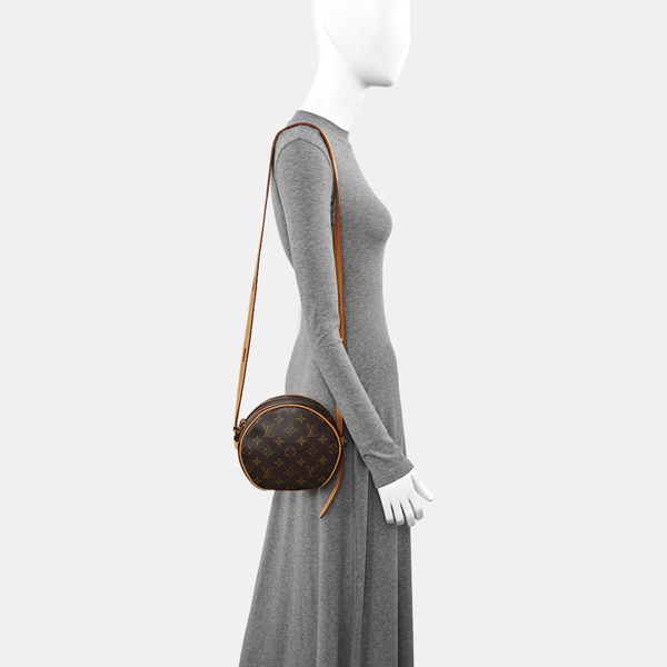 BOITE CHAPEAU PM Monogram Coated Canvas Brown