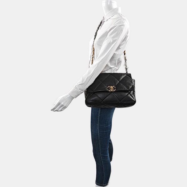 CHANEL 19 Large Quilted Lambskin Black