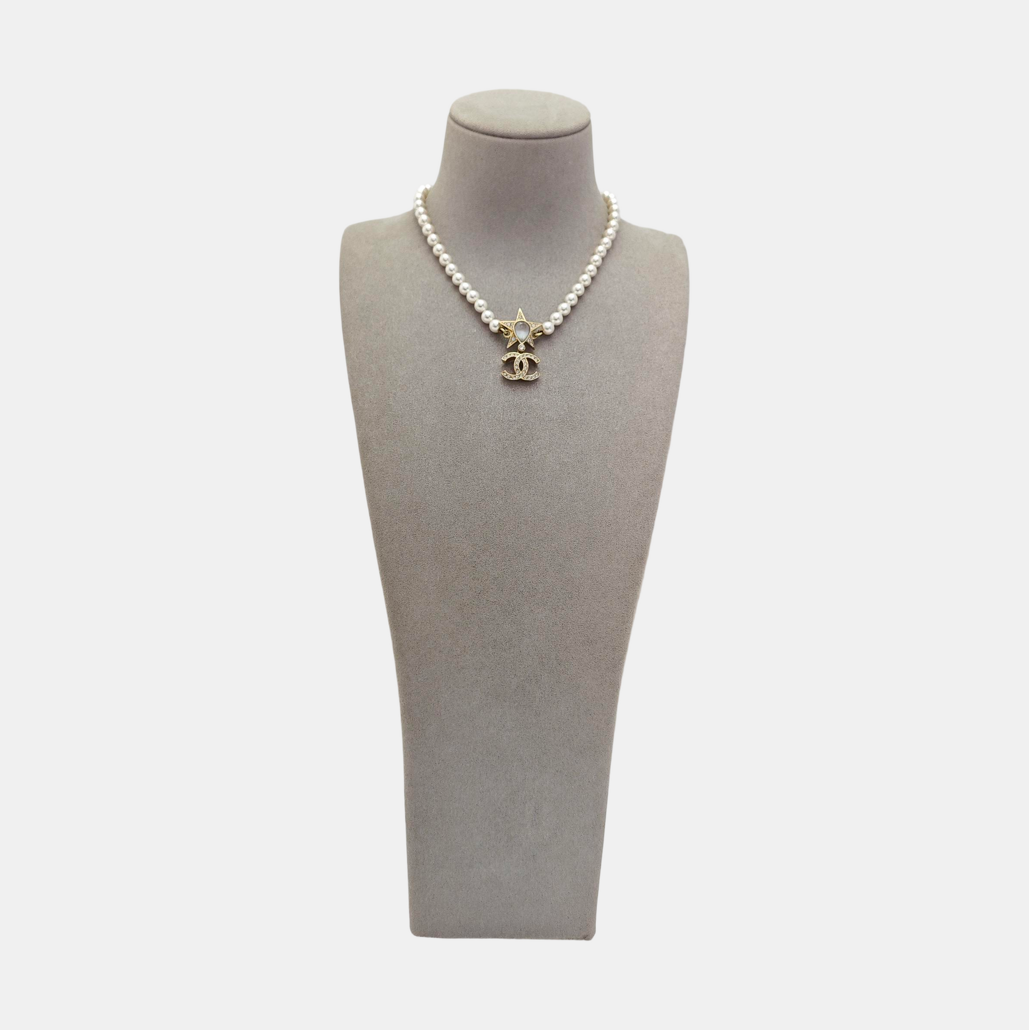 Metal White Necklace