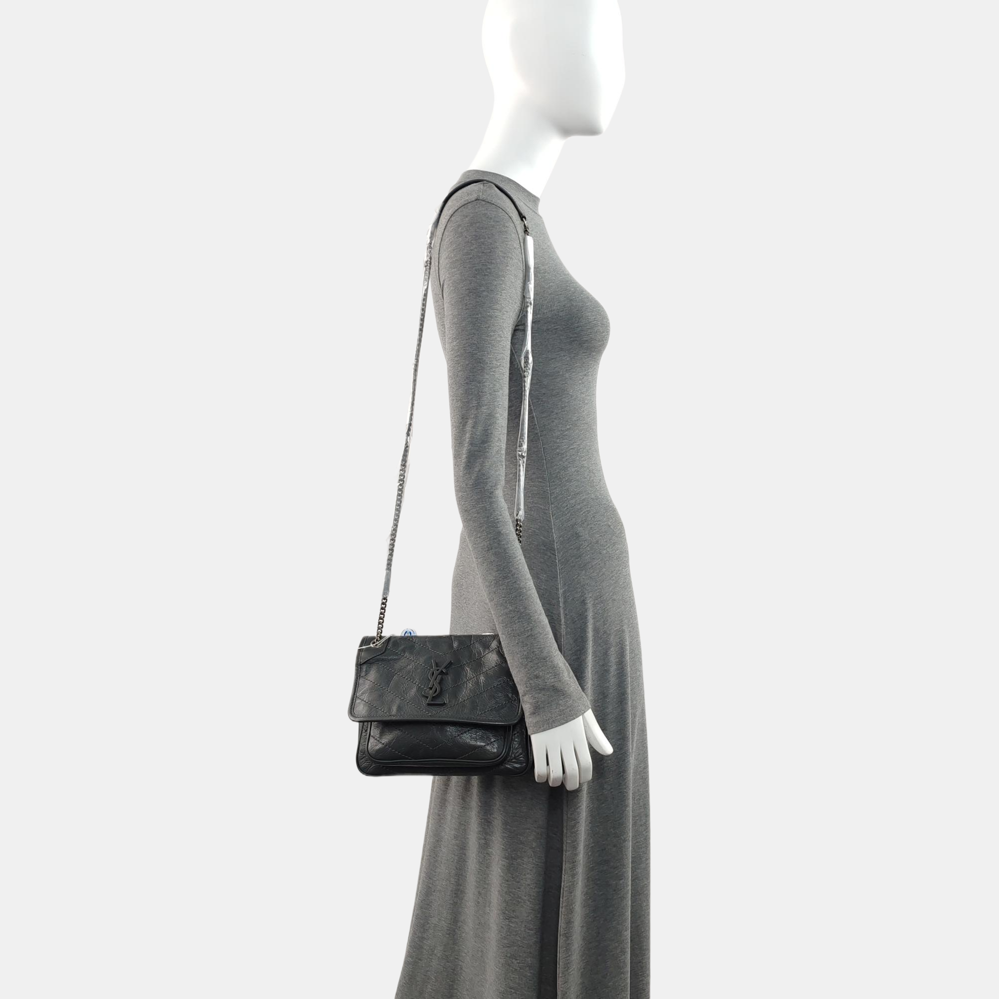 NIKI Small Chevron Calfskin Gray