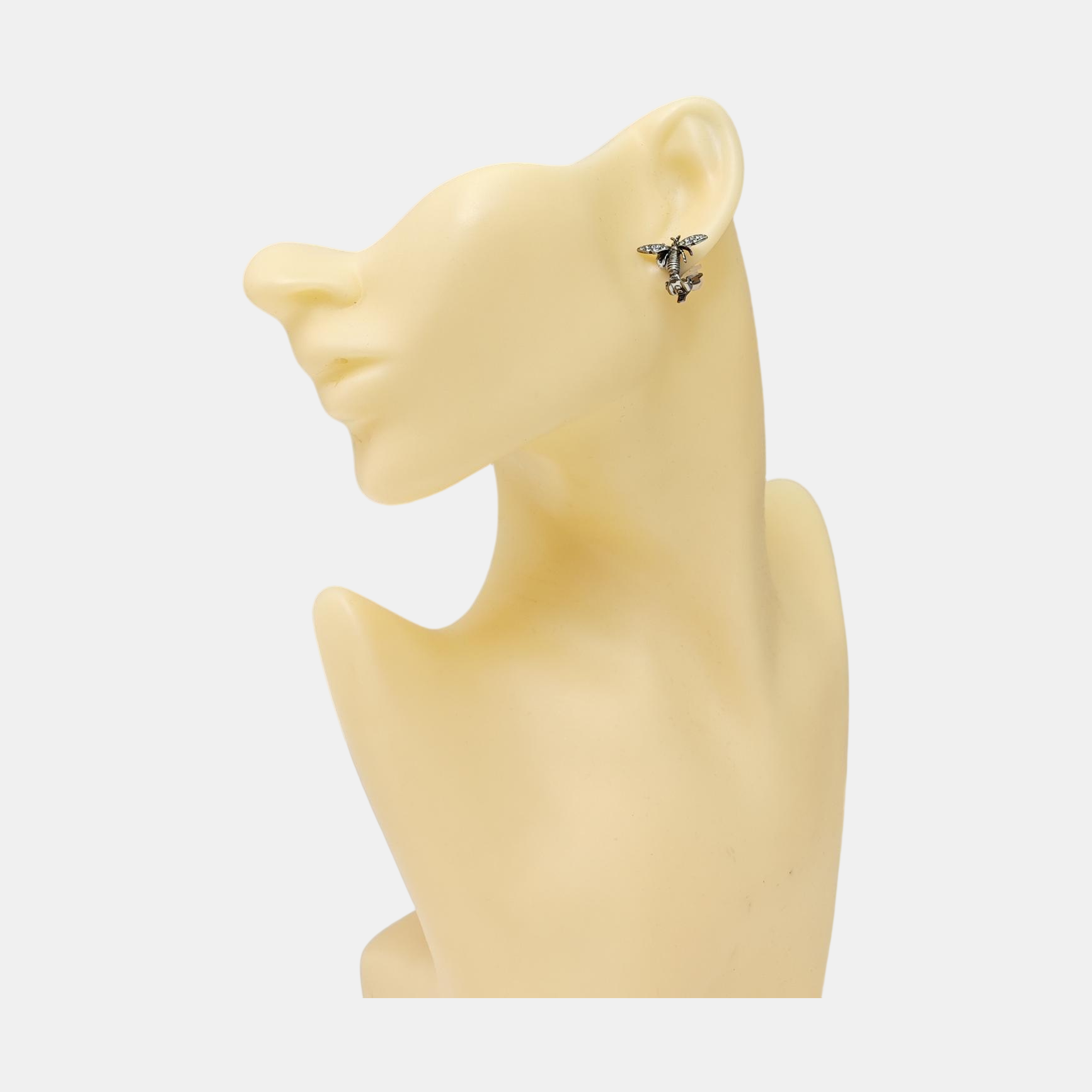 J'adior Metal Gray Clip On Earrings