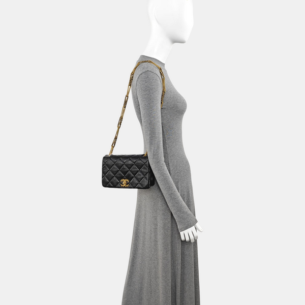 Quilted Lambskin Shoulder Bag Black