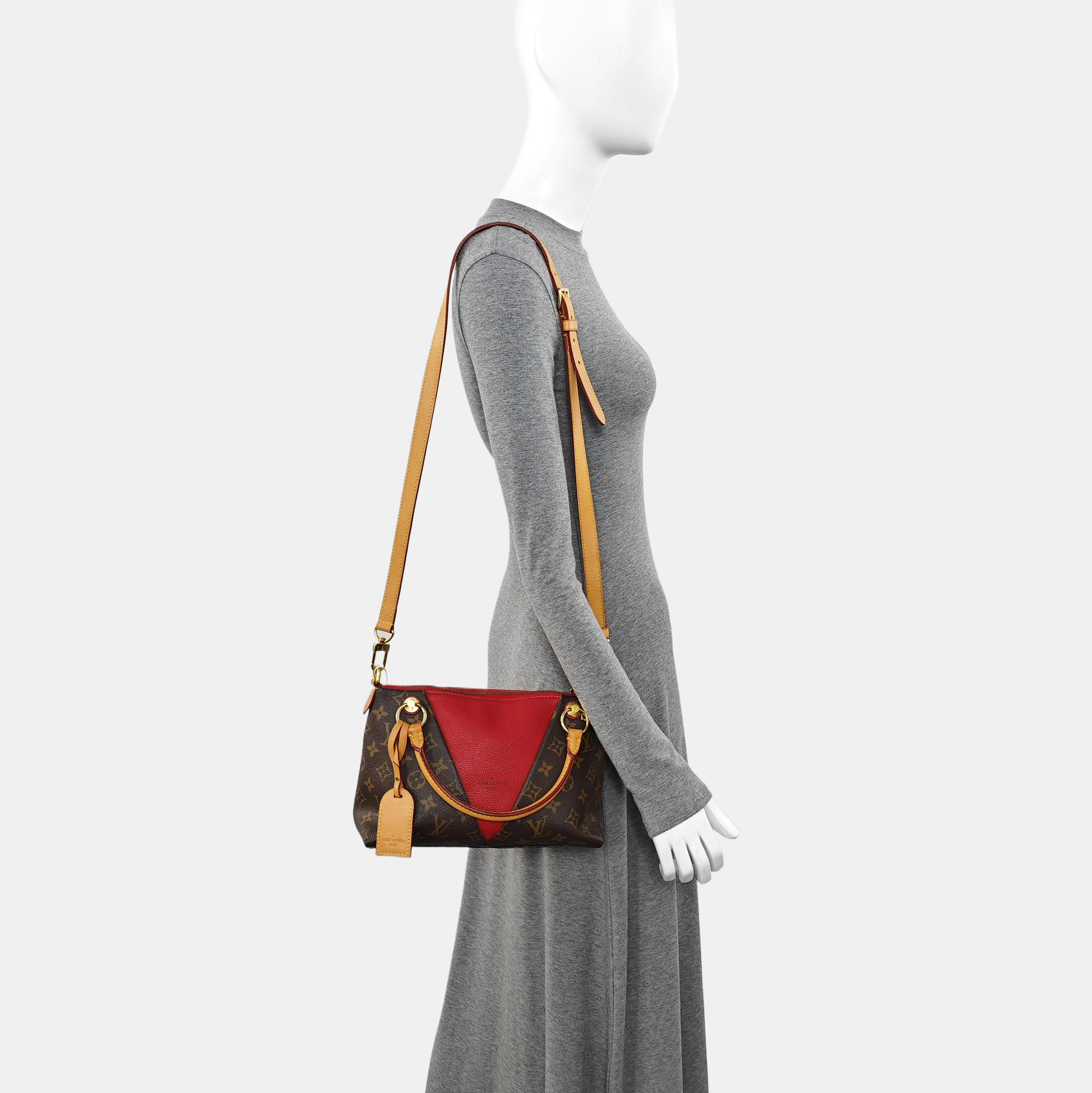 V TOTE BB Monogram Coated Canvas Red