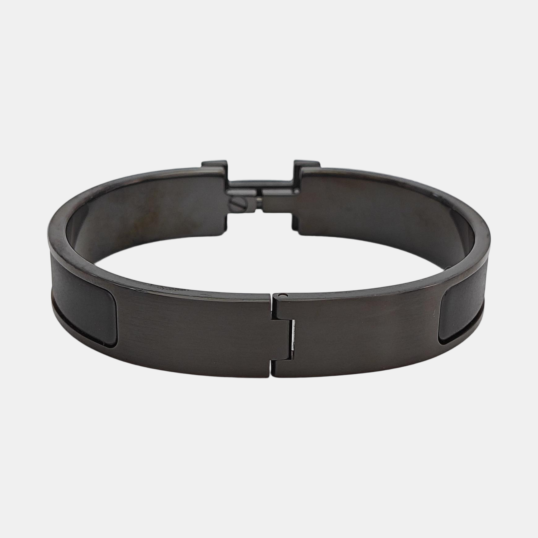 Clic Hh Metal Black Bangle