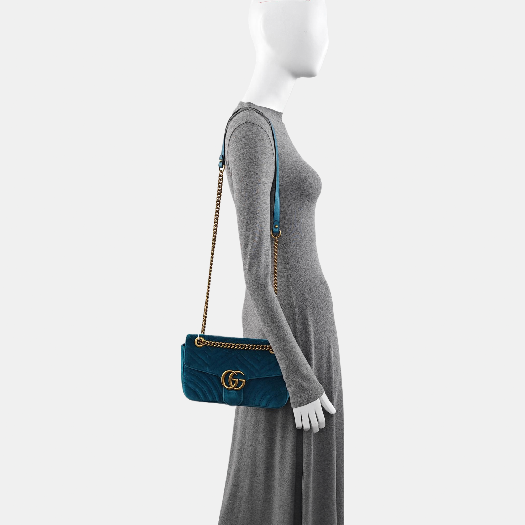 Authenticated pre-owned  GG Marmont Medium Quilted Velvet Green - Crossbody Bag at Looply