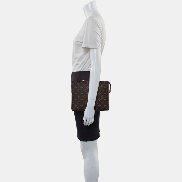 TOILET POCKET 26 Monogram Coated Canvas Brown