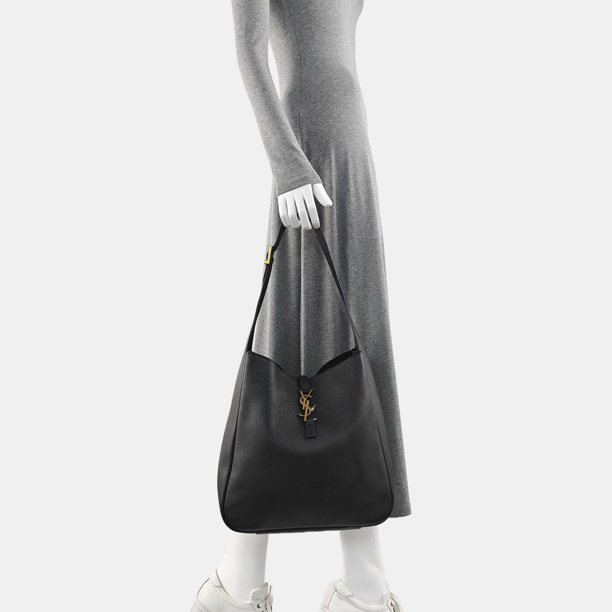 LE 5 À 7 Calfskin Black