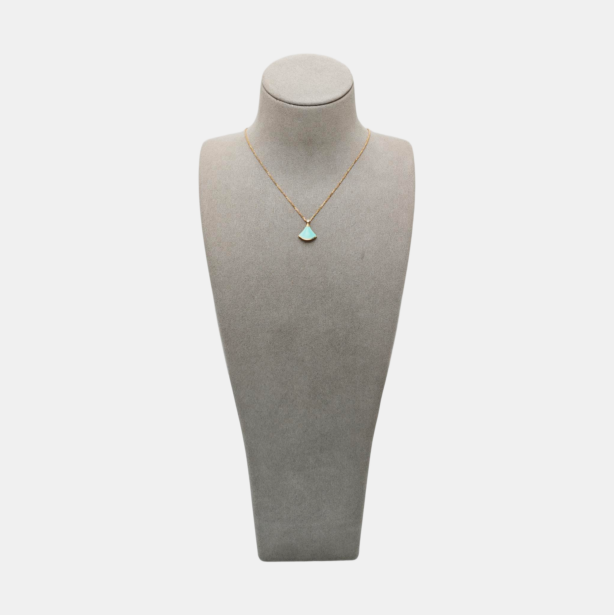 DIVAS' DREAM 18k Rose Gold Blue Necklace