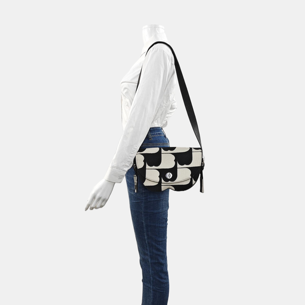 CHESS Canvas Black