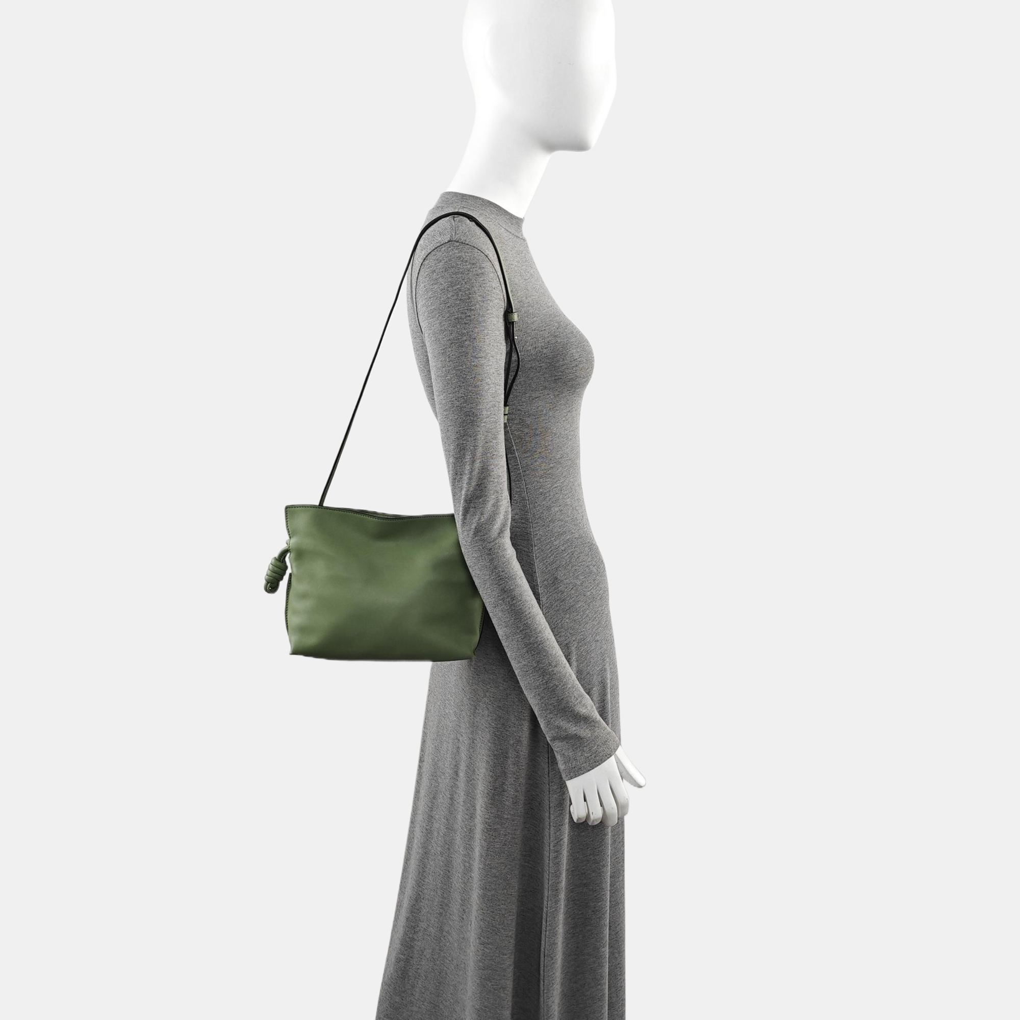 Authenticated pre-owned  Flamenco Calfskin Green - Shoulder Bag at Looply