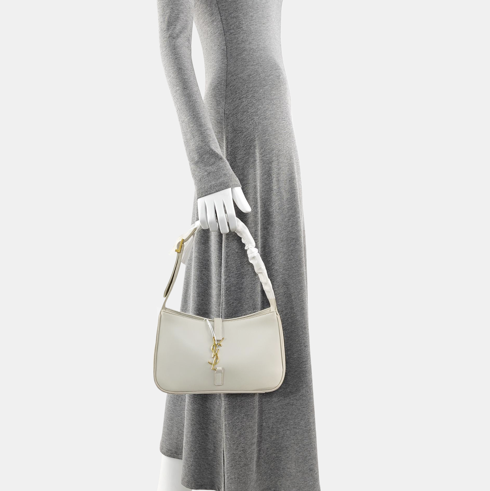 LE 5 À 7 Small Calfskin White