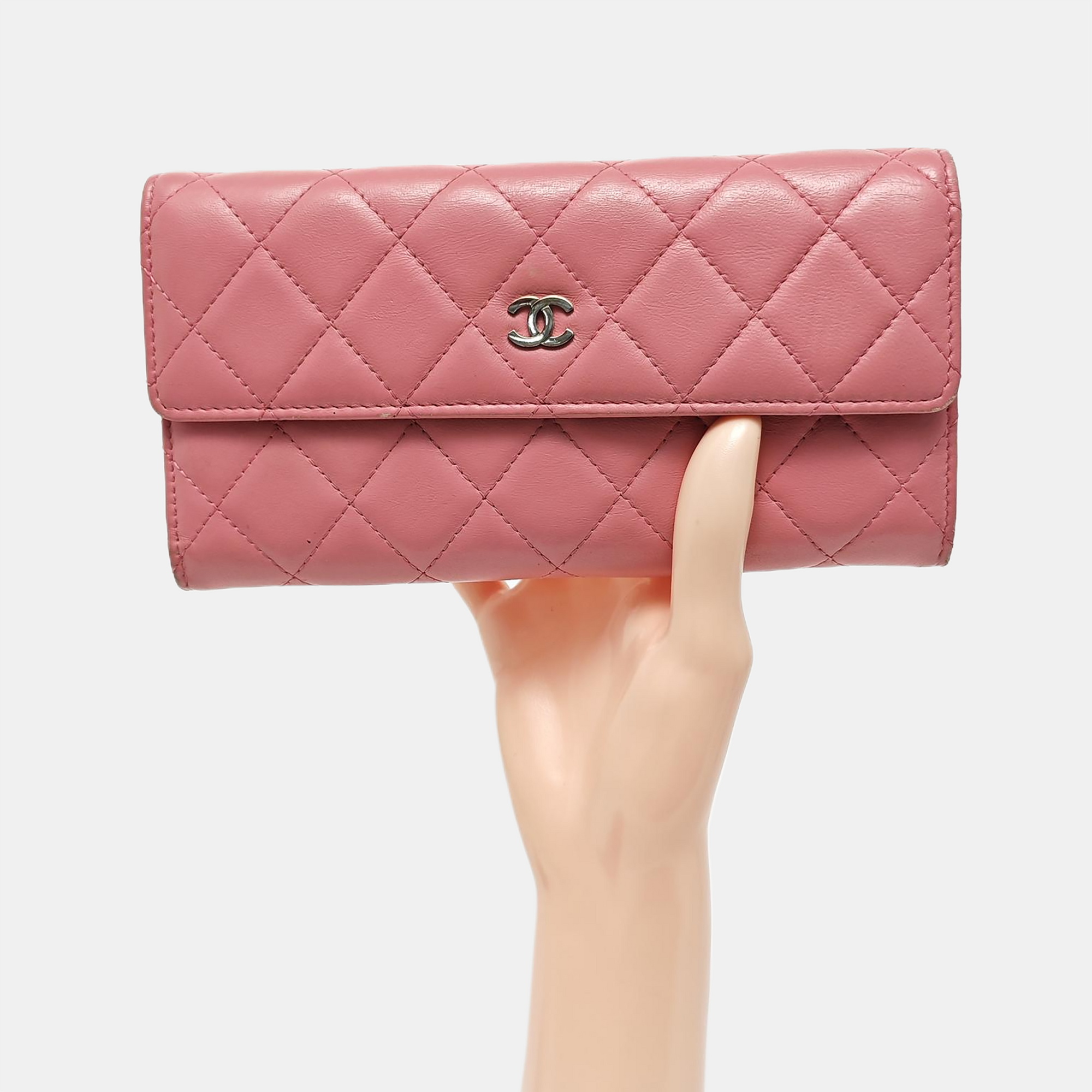 Quilted Lambskin Wallet Pink
