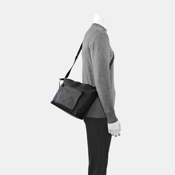 MESSENGER Calfskin Black