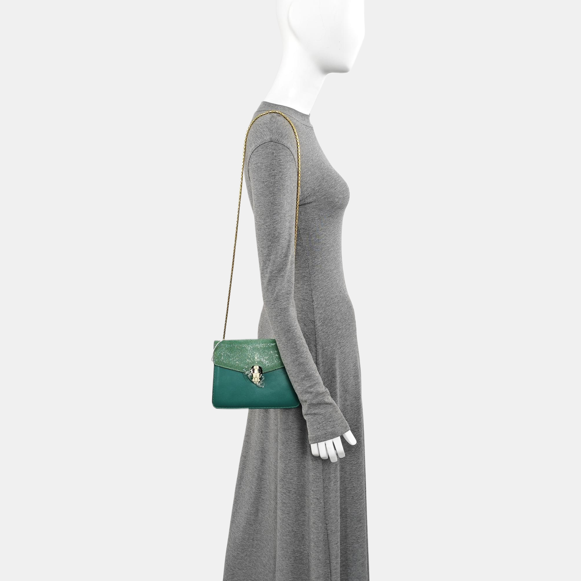 SERPENTI FOREVER Small Stingray Leather Green