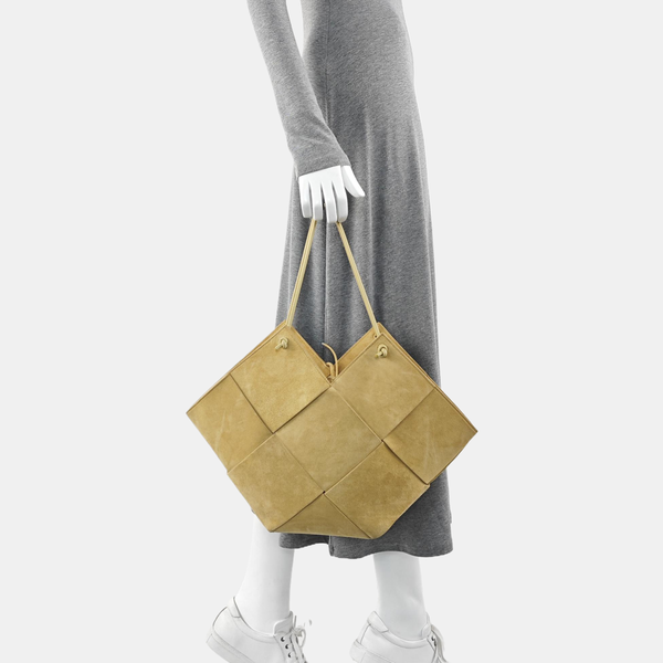 Calfskin Tote Bag Brown