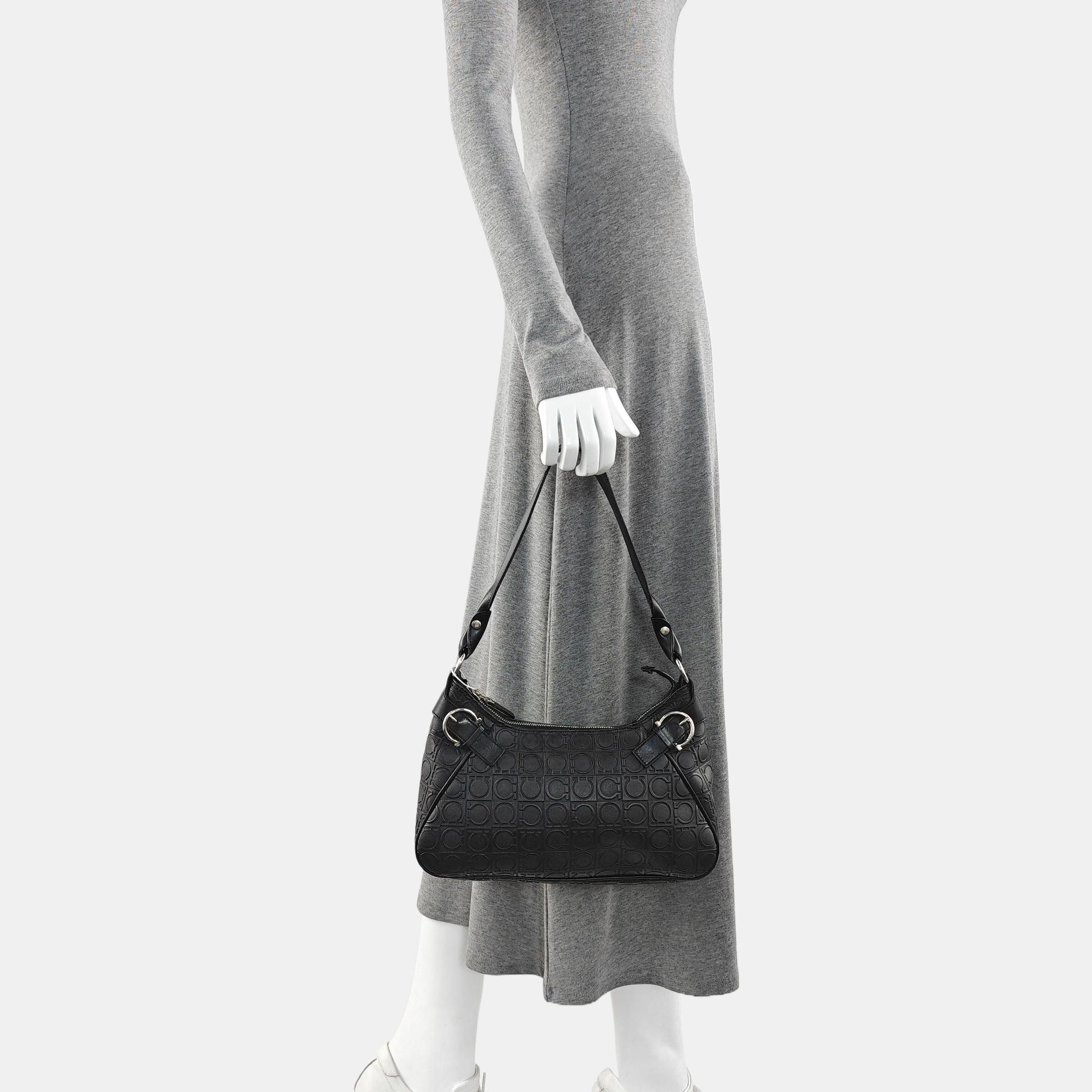 Gancini Leather Black