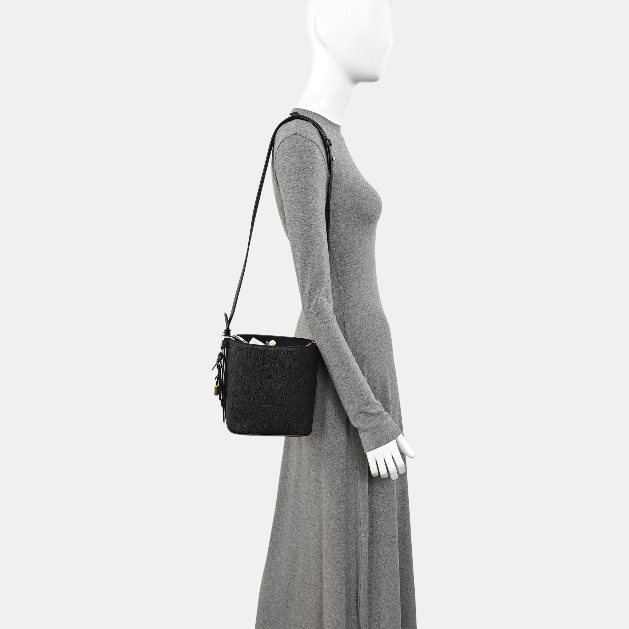 ALL IN Calfskin Black