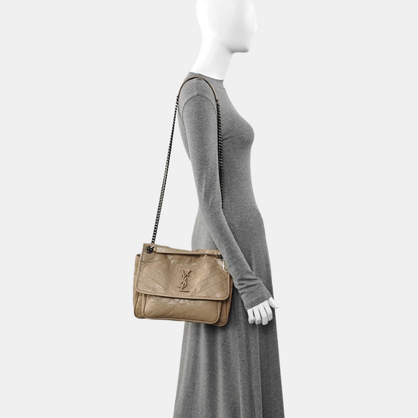NIKI Medium Chevron Calfskin Beige