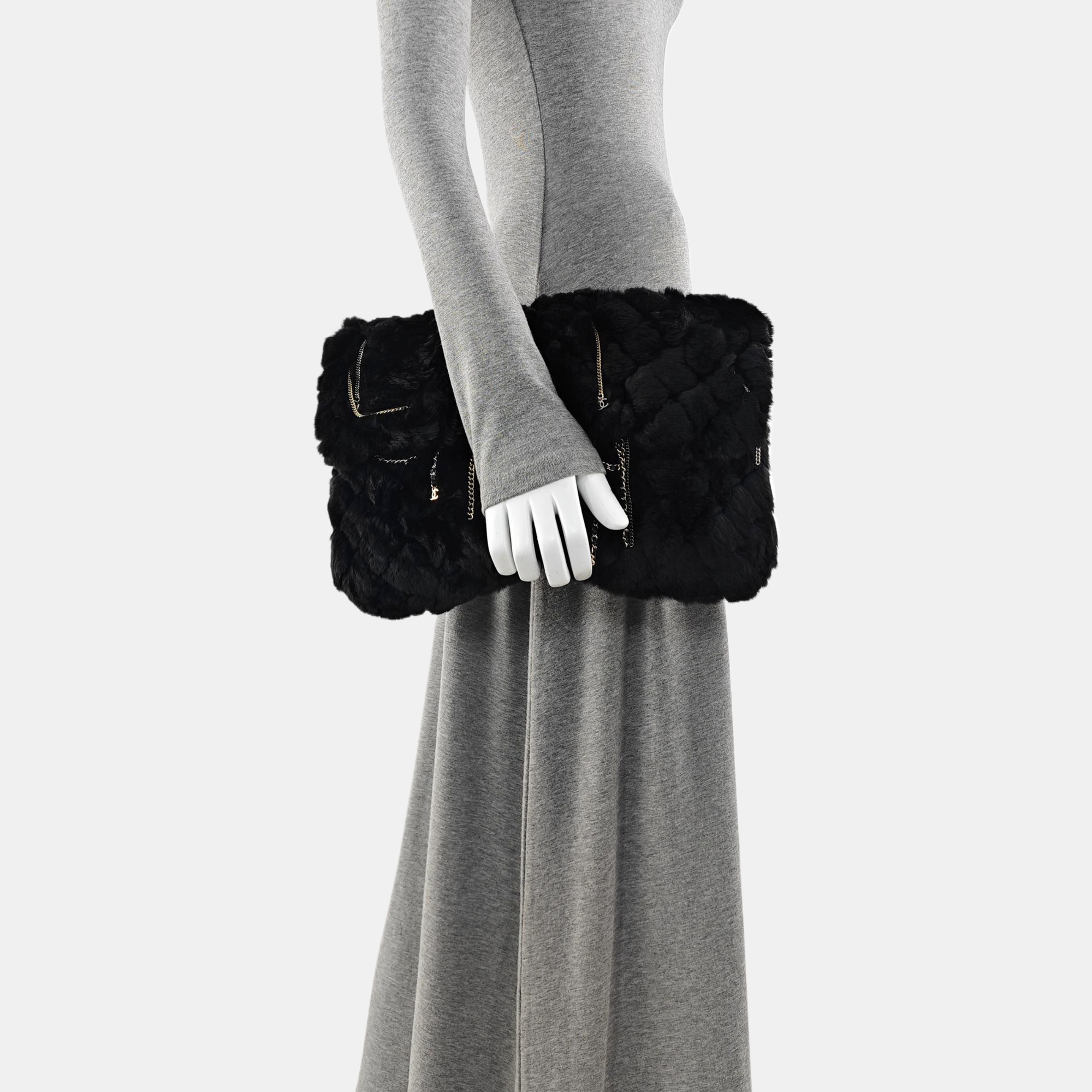 Fur Clutch Black